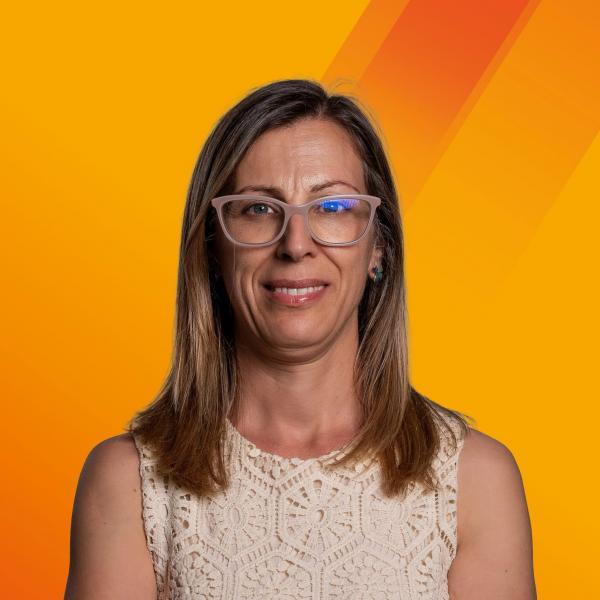 Em&iacute;lia Cristina Pereira da Silva Nogueira